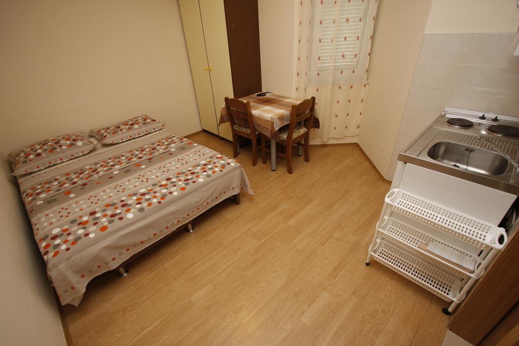 Apartments Lidus Makarska Habitación foto