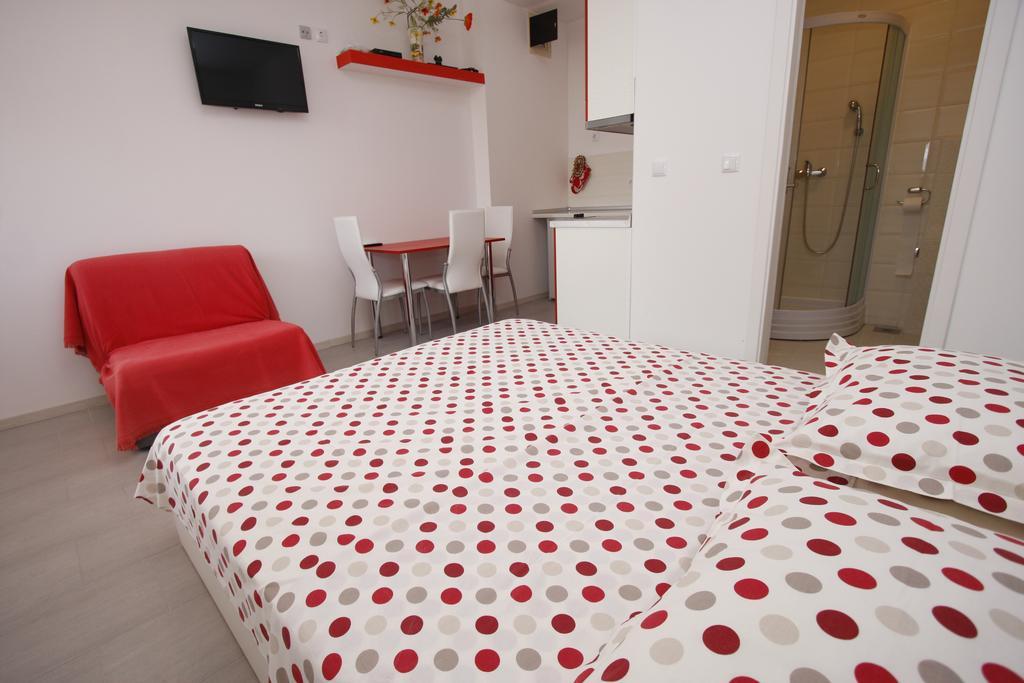 Apartments Lidus Makarska Habitación foto
