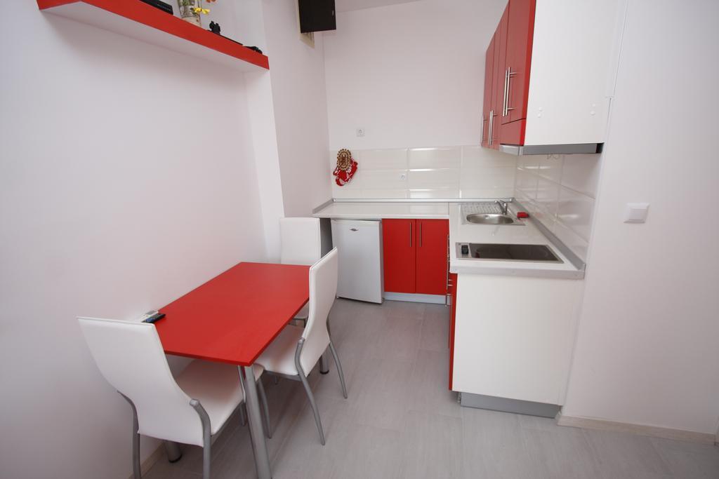 Apartments Lidus Makarska Habitación foto