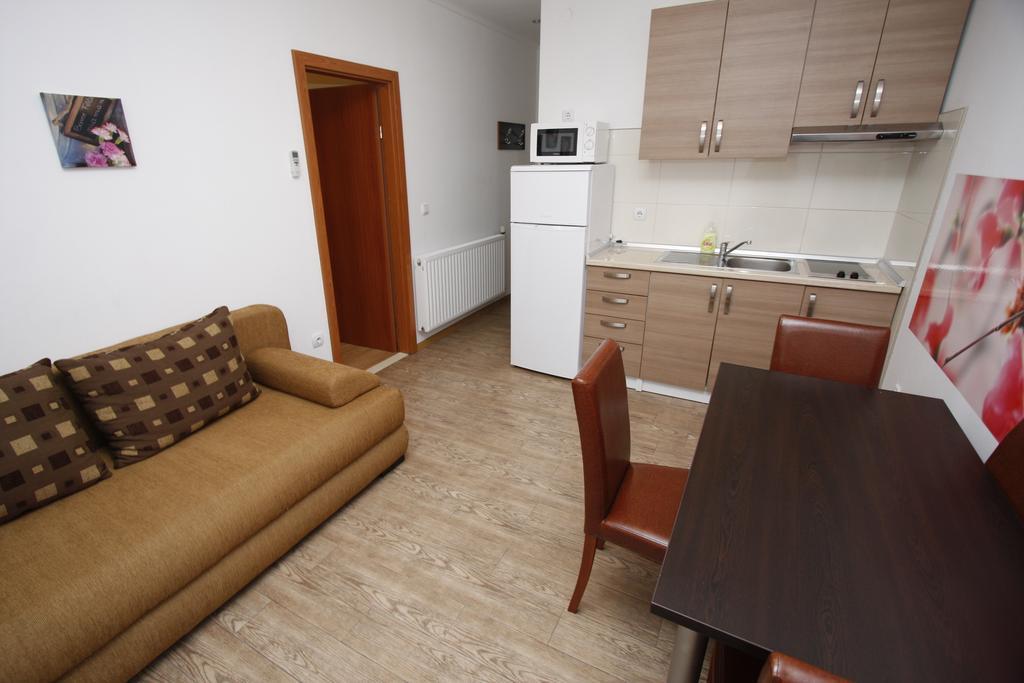 Apartments Lidus Makarska Habitación foto